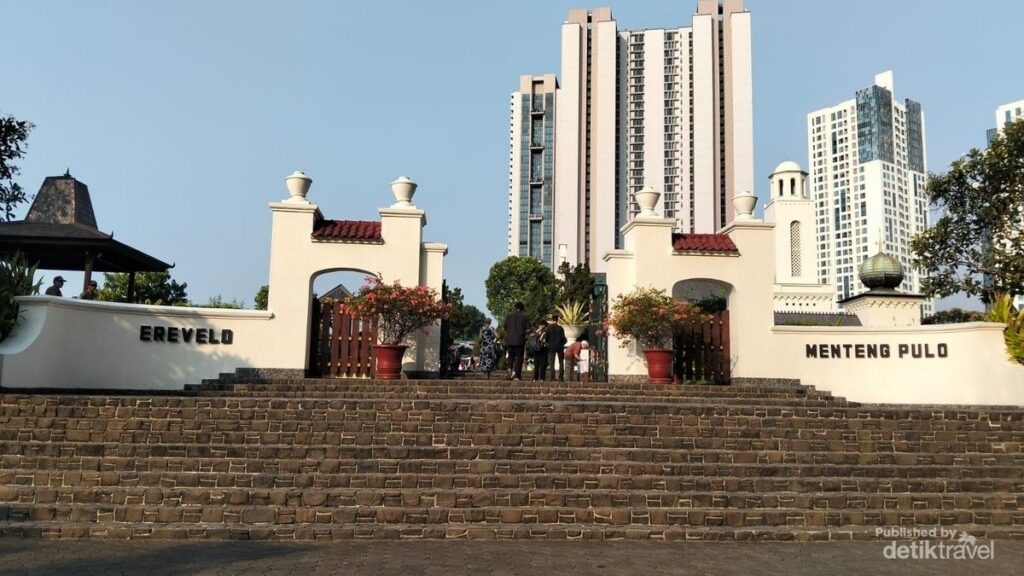 Ereveld Menteng Pulo Simpan Cerita Sejarah Perang Dunia II