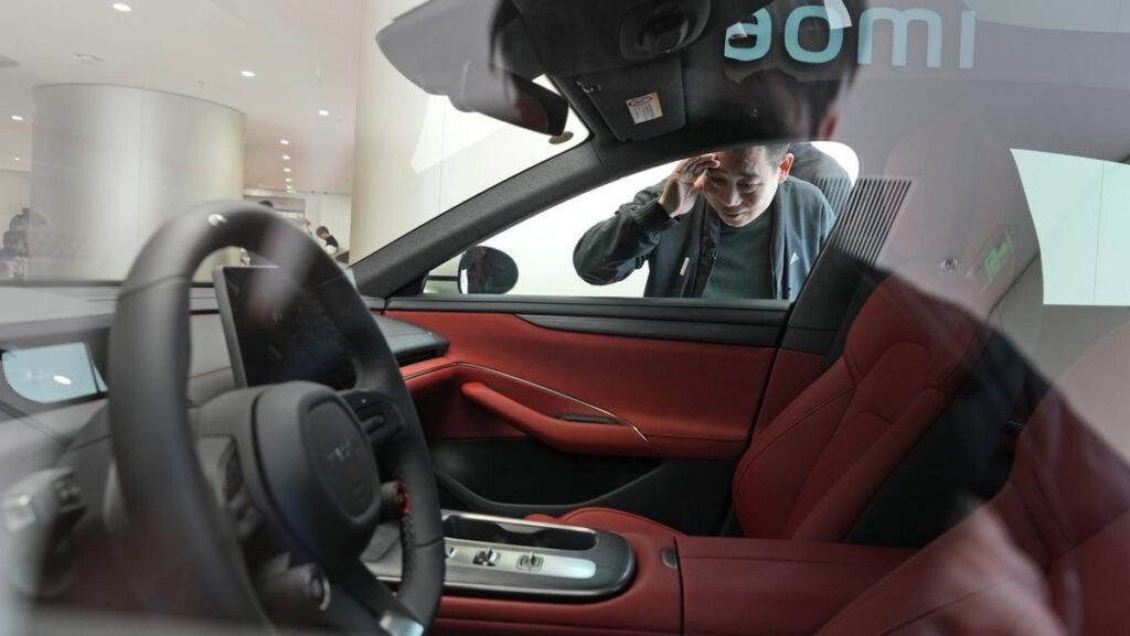 China Tarik Kembali 4,3 Juta Mobil karena Masalah Mekanisme Pintu Darurat