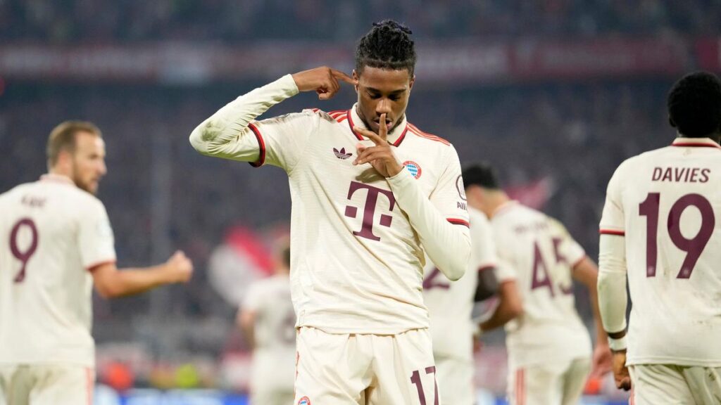 Uli Hoeneß Tegaskan Michael Olise Tetap Jadi Wajah Bayern Munich Meski Pendiam