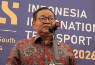 Gubernur Herman Deru Terima Penghargaan Bakti Koperasi Nayaka Mahambara