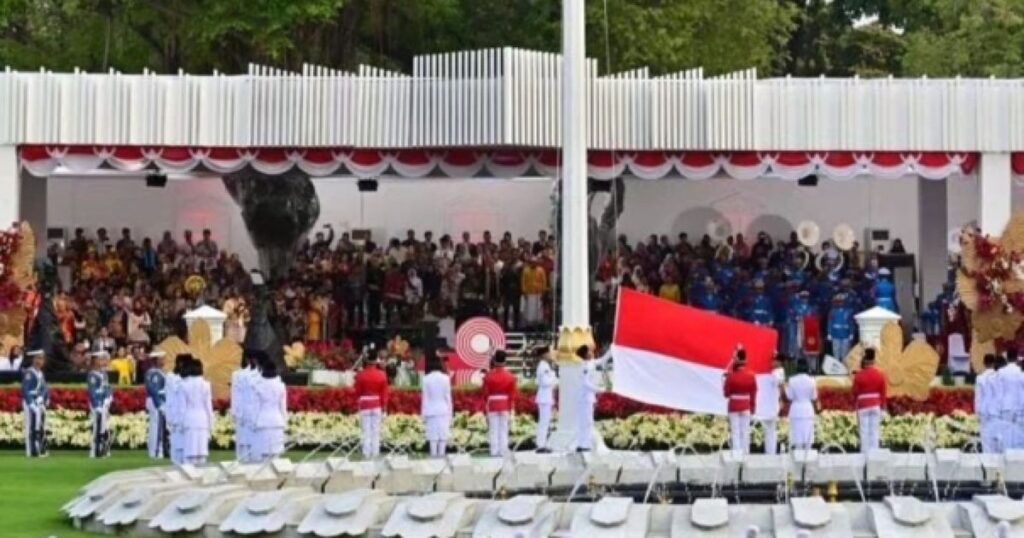 Prabowo Pimpin Apel Kehormatan dan Renungan Suci di TMP Kalibata