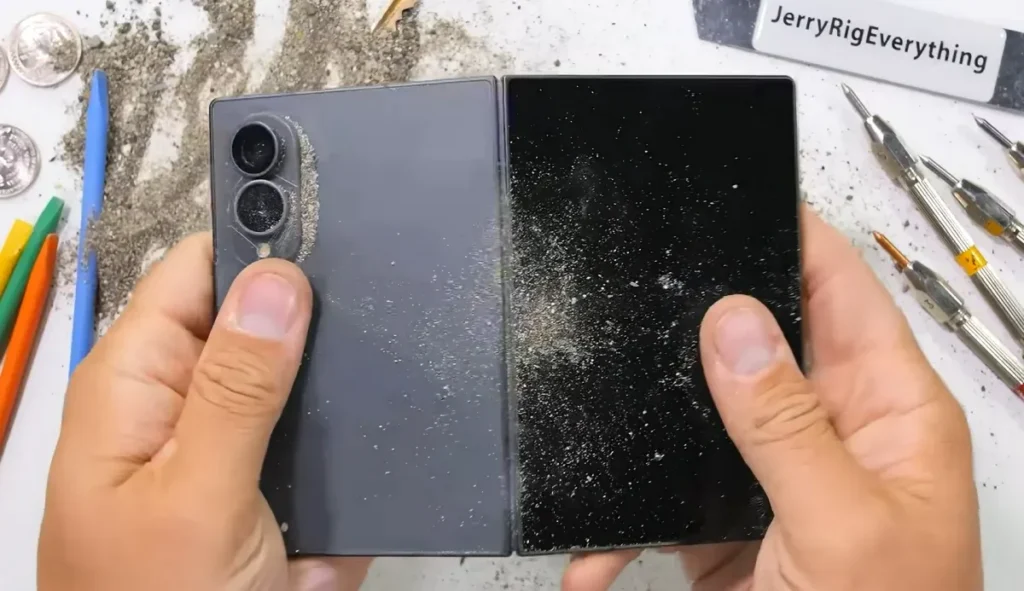 Uji Kekuatan Menunjukkan Ketangguhan Engsel Samsung Galaxy Z Fold8