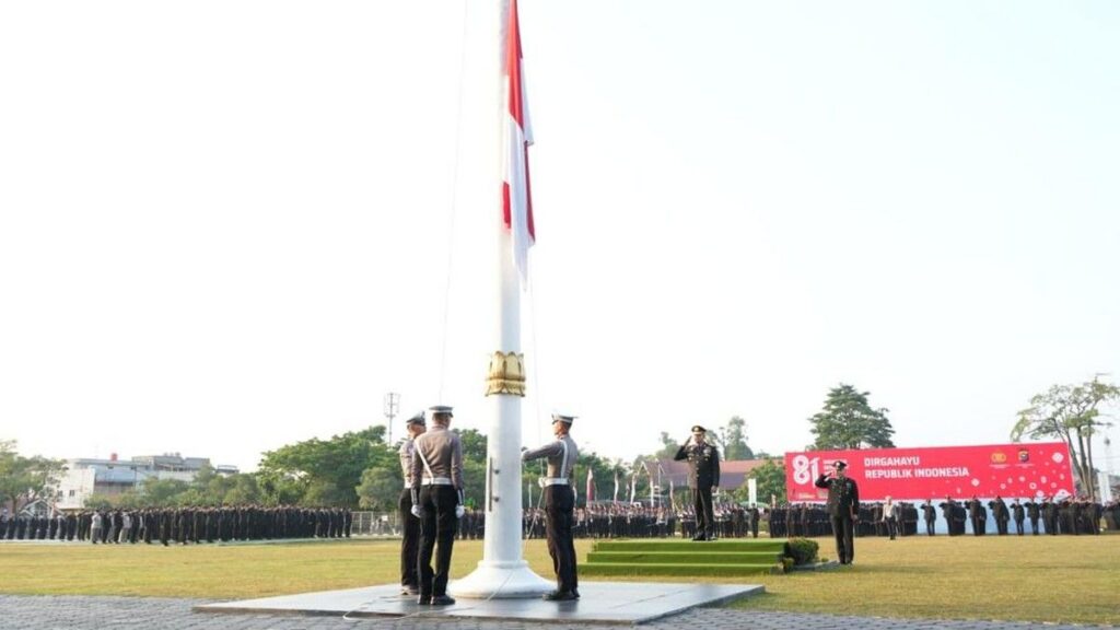 Polda Riau Beri Penghargaan Khusus Tim Ekspedisi Merah Putih Presisi