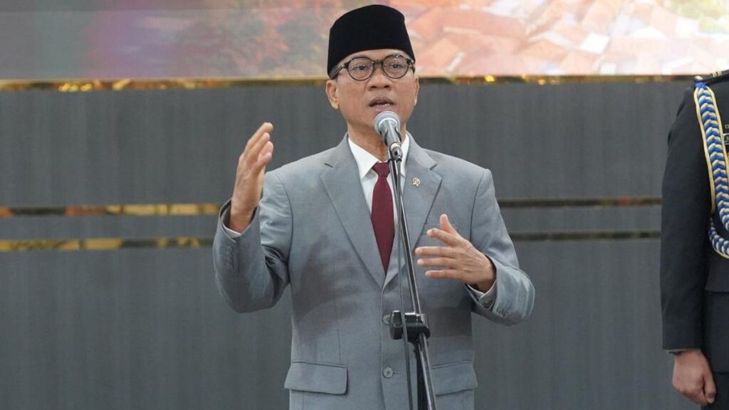 Mendes PDT Yandri Susanto Melantik Pejabat Baru Kemendes PDT
