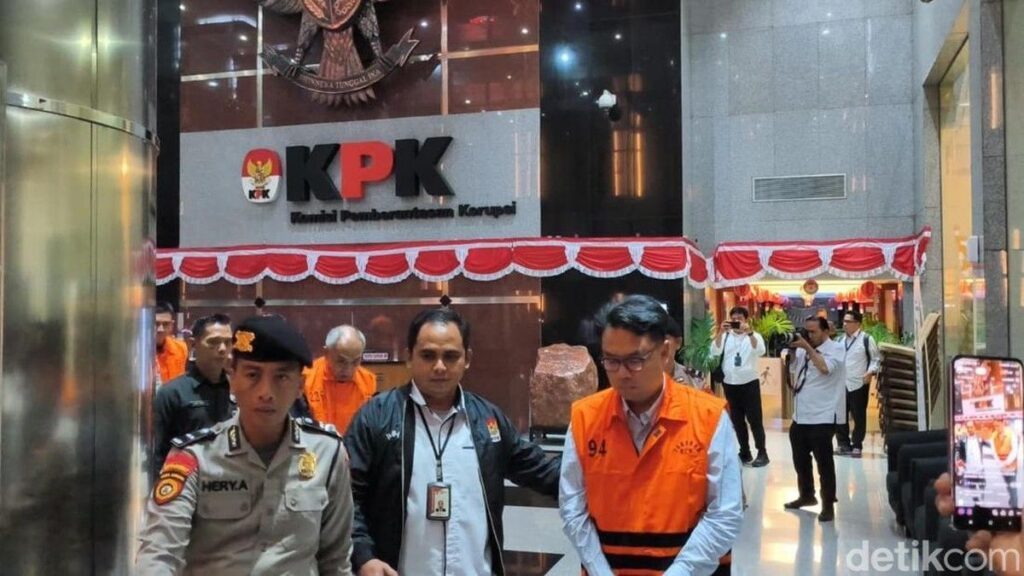KPK Tahan Empat Tersangka Kasus Korupsi Iklan Bank BJB