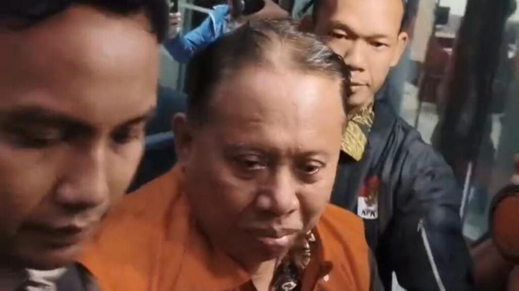 Kebakaran menghanguskan rumah adat Sade di Lombok Tengah
