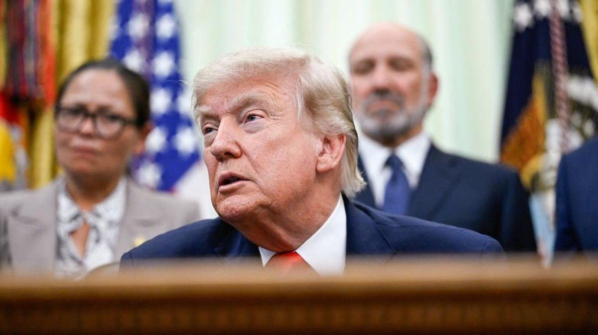Chris Murphy Kritik Strategi Donald Trump Terhadap Konflik Iran