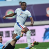 Wu Lei Lacak Suporter Cilik Korban Intimidasi Fans Rival