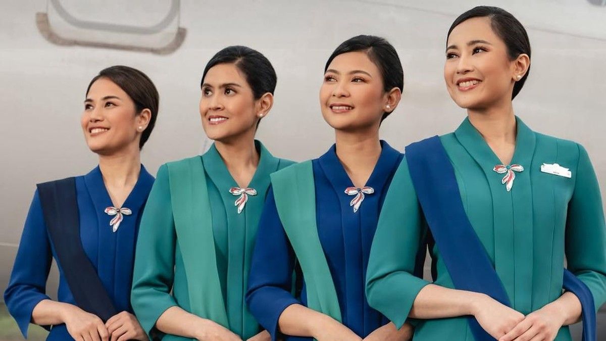 Garuda Indonesia Perbarui Seragam Pramugari dengan Sentuhan Nusantara