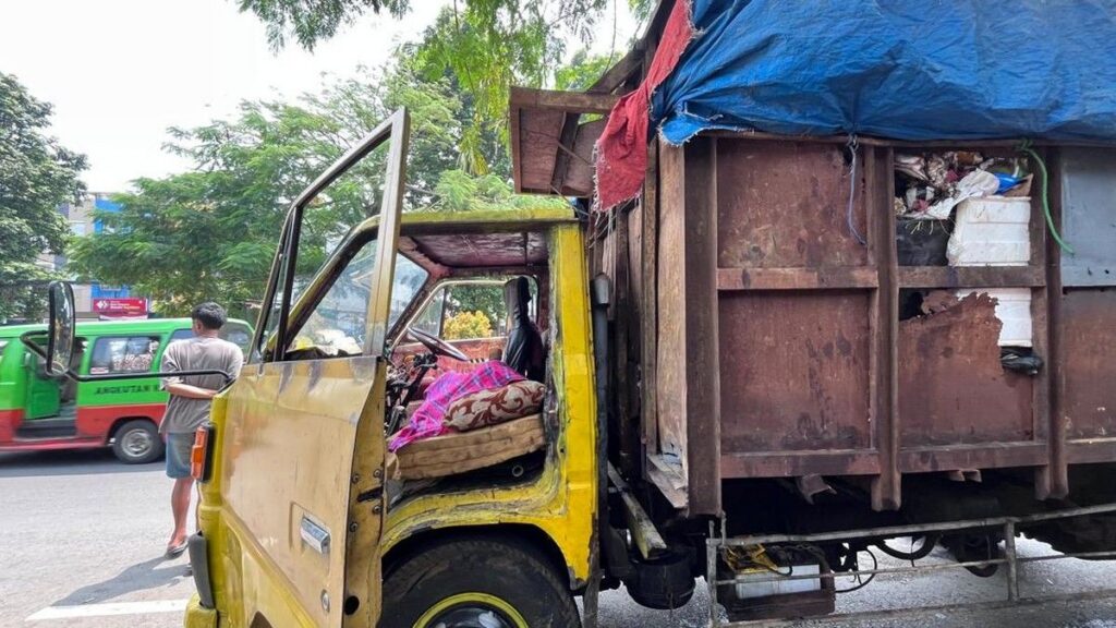 Sopir Truk Sampah DLH Kabupaten Bogor Ditemukan Meninggal di Bubulak