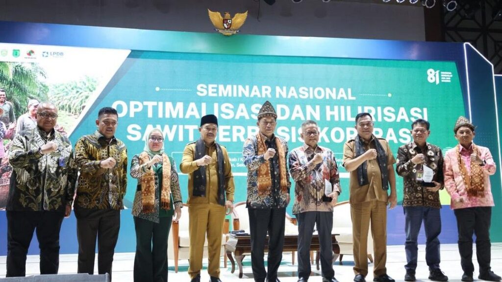Yoga dan Zumba untuk Kurangi Stres Perempuan Pekerja