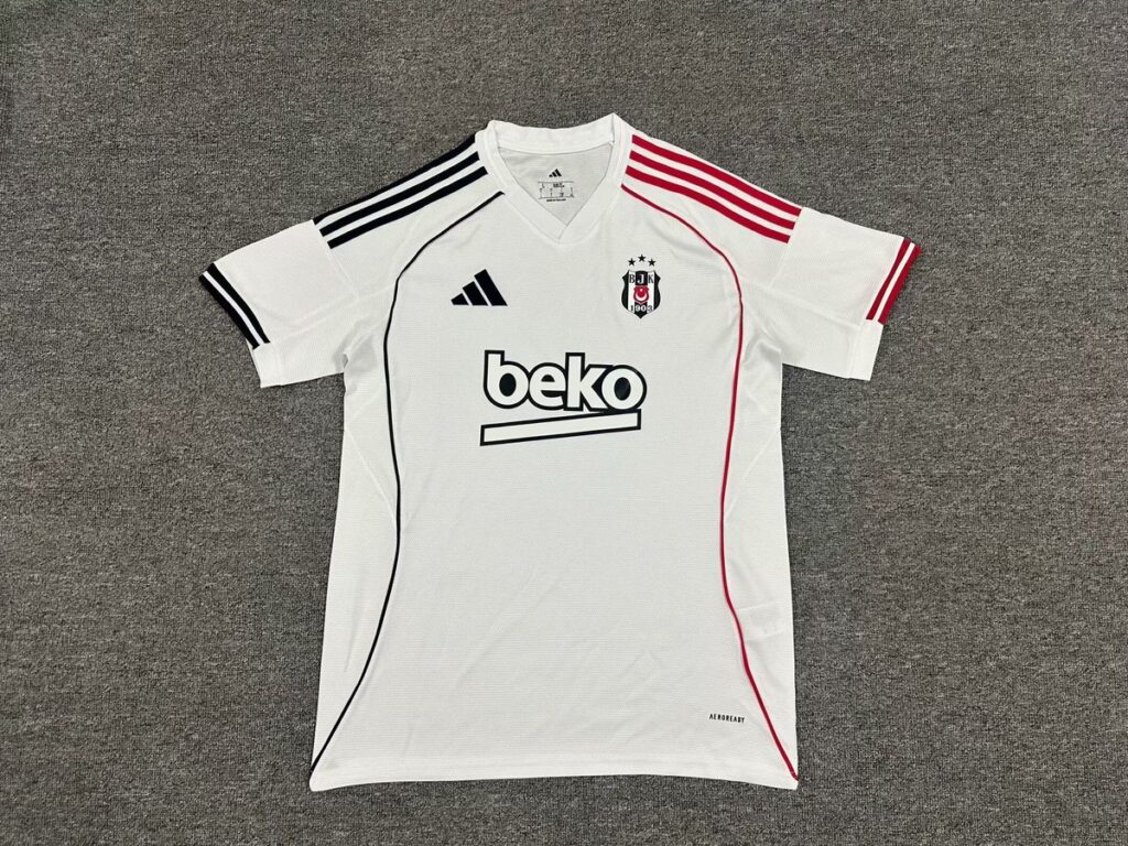Jurnalis Turki Soroti Kebutuhan Bek dan Striker Baru Besiktas