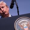 Trump Ancam Bombardir Oman Terkait Negosiasi Selat Hormuz