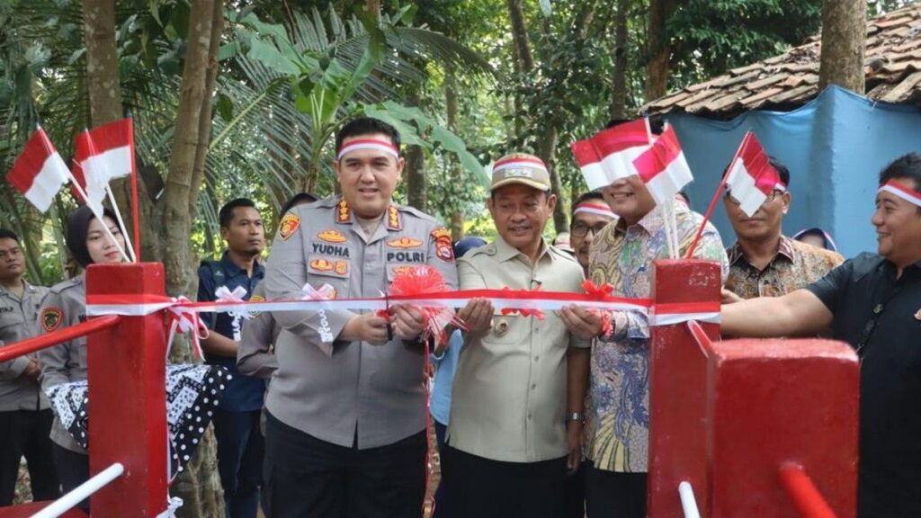 Polresta Serang Kota Bangun Delapan Jembatan Merah Putih Presisi