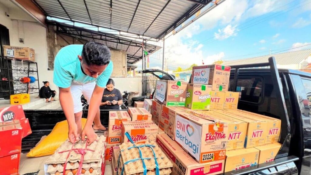 BNI Salurkan Bantuan Darurat dan Operasikan Mobil Layanan di Flores