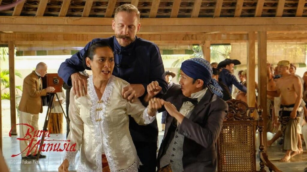 17 Rekomendasi Film Perjuangan Indonesia Terbaik untuk Ditonton