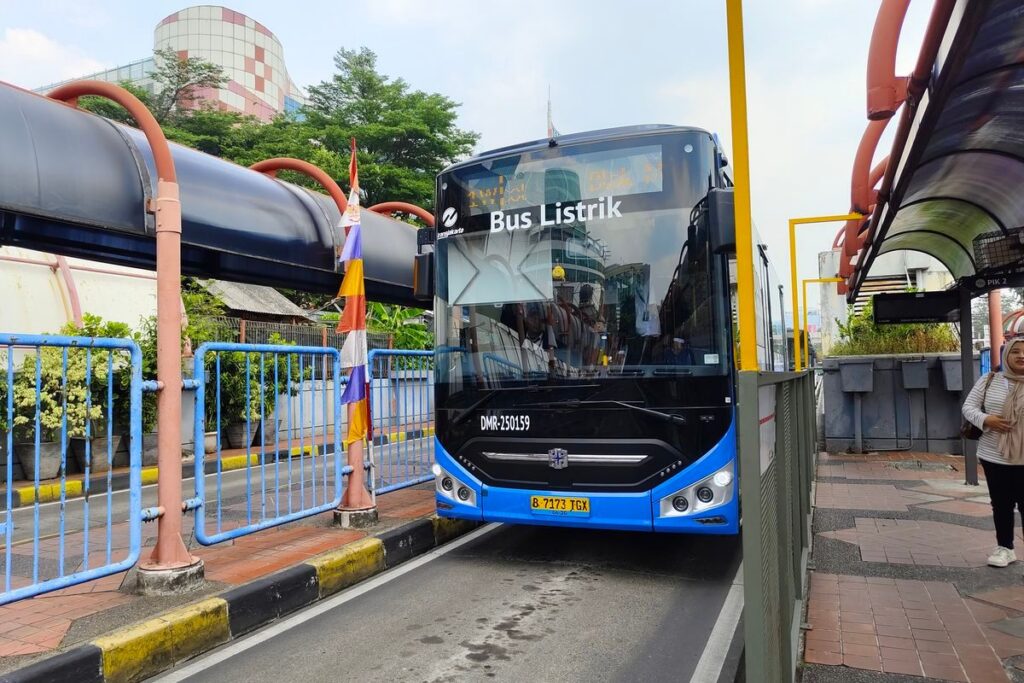 Transjakarta Perpanjang Jam Operasional Rute Blok M-Ancol hingga Dini Hari
