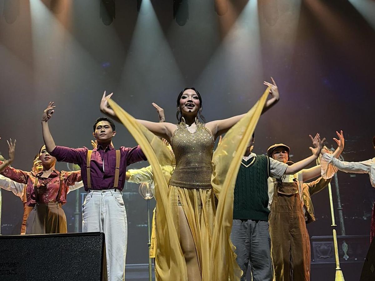 Naura Ayu Gelar Showcase Tunggal Cerita Penuh Cahaya di TIM