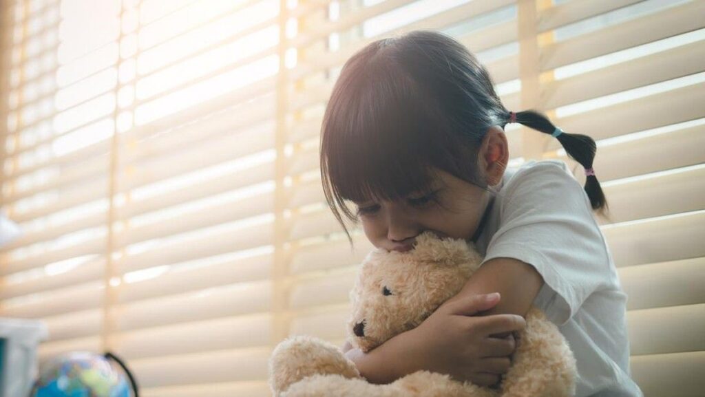 Mengenal Dampak Pengabaian Emosional pada Anak dan Cara Mengatasinya