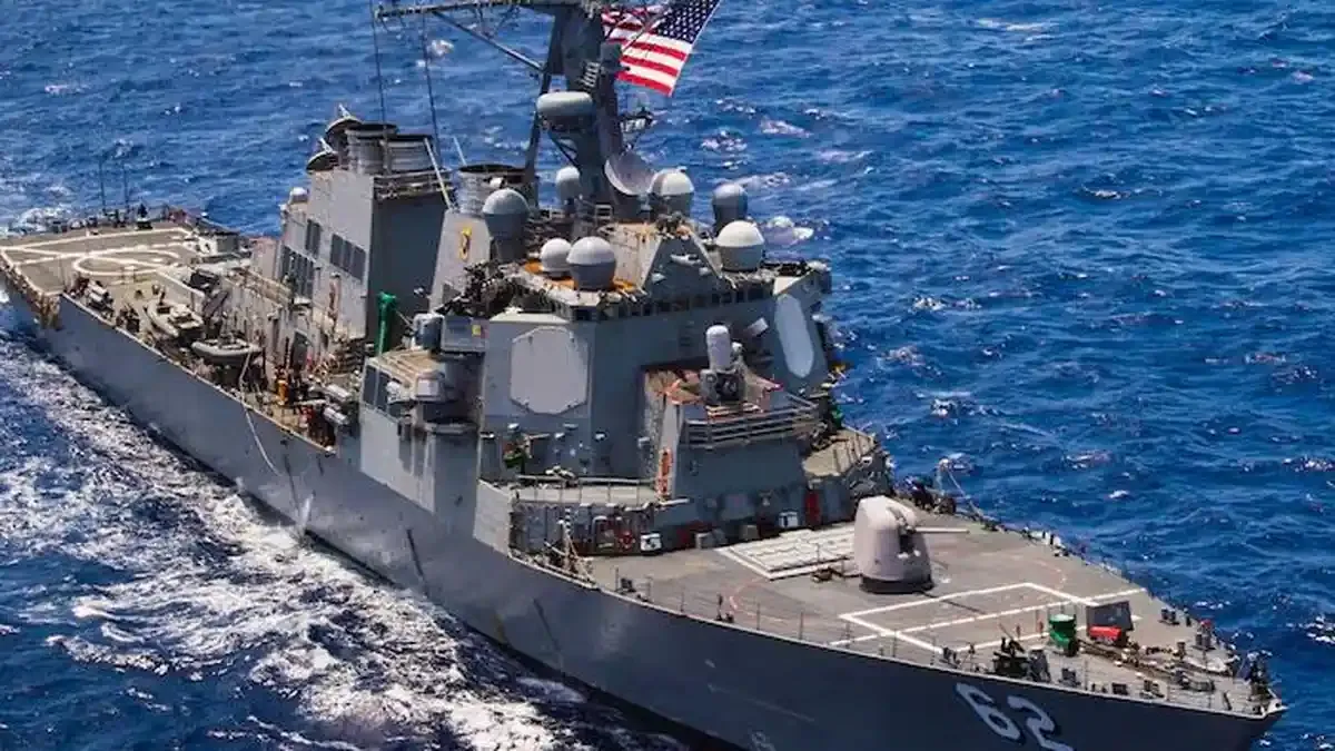 Iran Kuasai Selat Hormuz Usai Pangkalan Militer AS Diserang