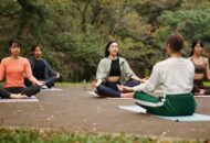 Yoga dan Zumba untuk Kurangi Stres Perempuan Pekerja
