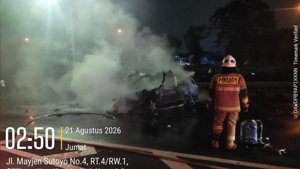 Polisi Identifikasi Korban Kecelakaan Mobil Mercy di Tol Jagorawi
