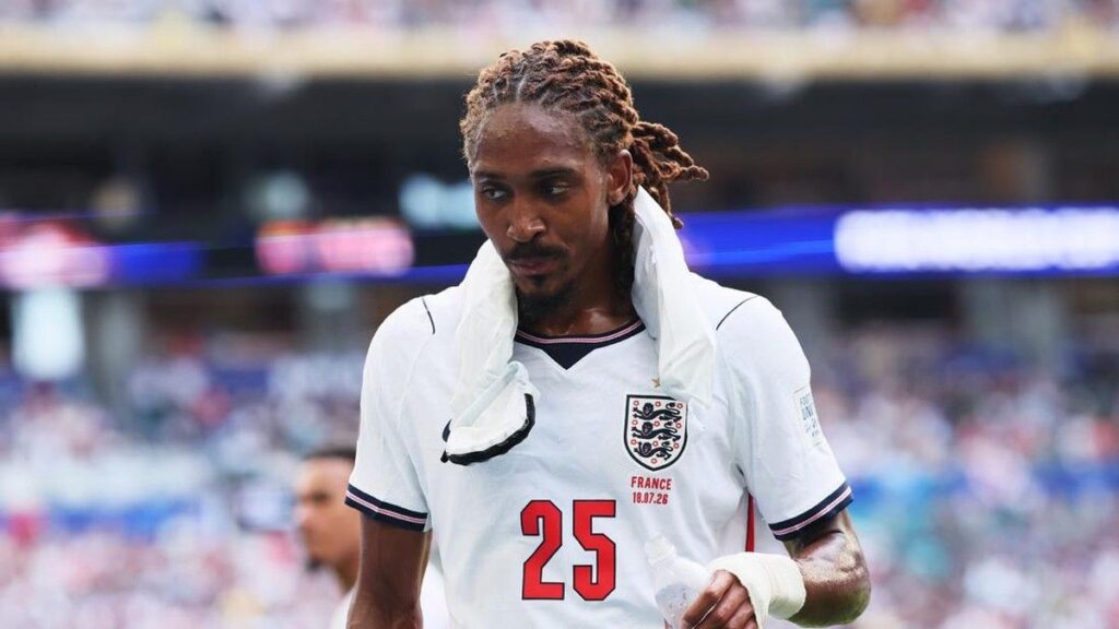 Inter Milan Resmi Merekrut Djed Spence dari Tottenham Hotspur