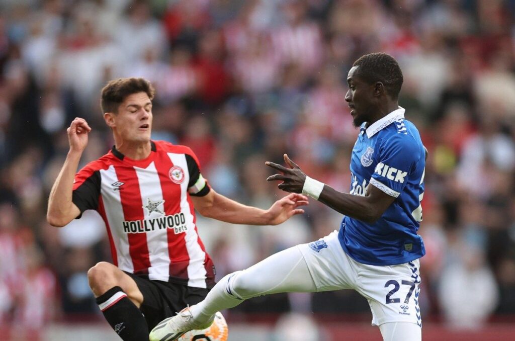 Everton Capai Kesepakatan Boyong Christian Norgaard dari Arsenal