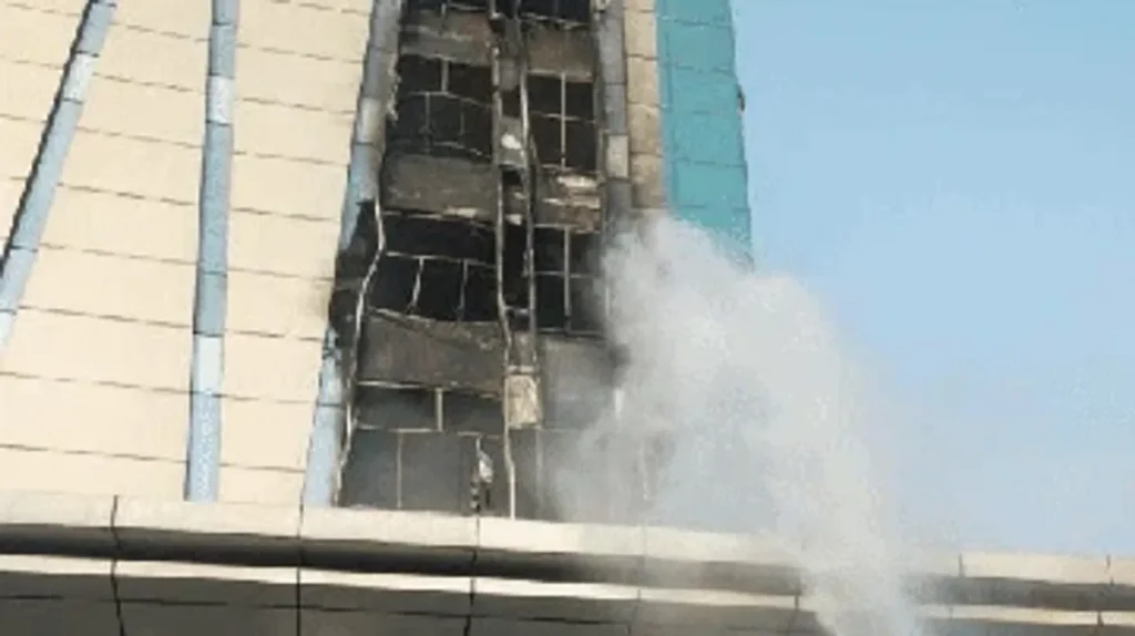Kebakaran Landa Hotel Pullman Jakarta Barat Diduga Akibat Korsleting