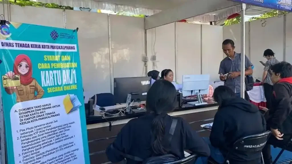 Kemendikdasmen Sebut 92 Persen Lulusan SMK Terserap Kerja