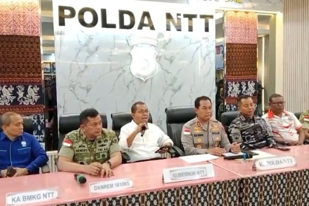 Gubernur NTT Laporkan 33 Orang Tewas Bencana Gempa Flores