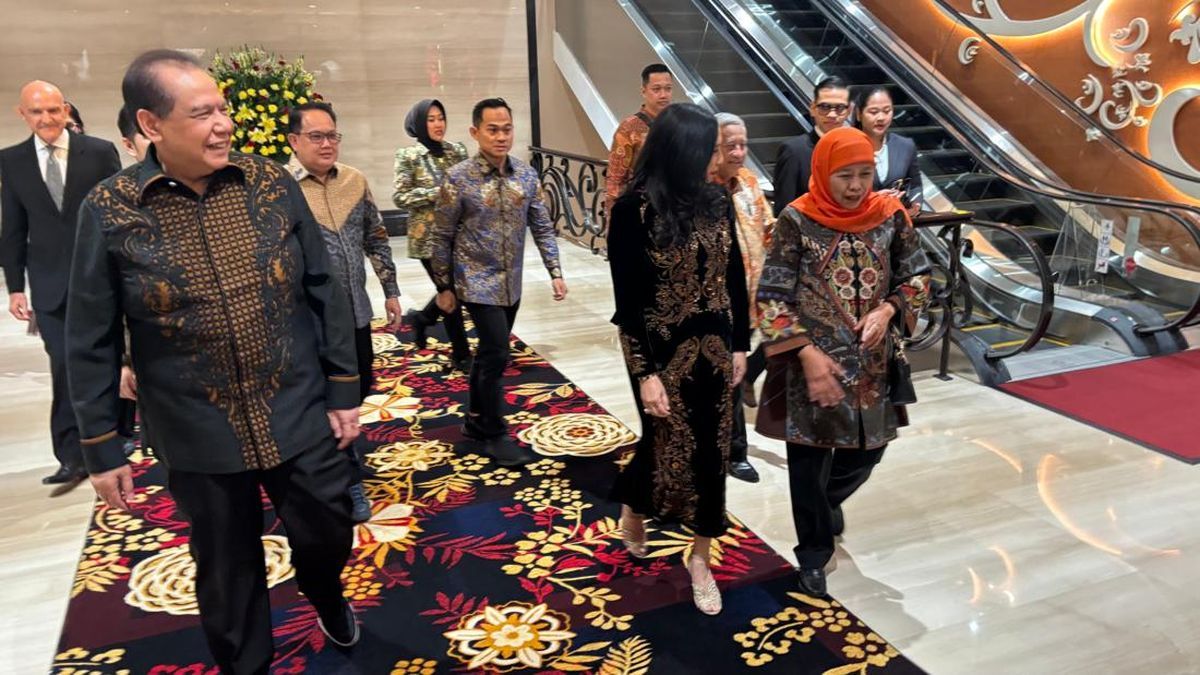 Chairul Tanjung dan Khofifah Resmikan The Trans Luxury Hotel Surabaya