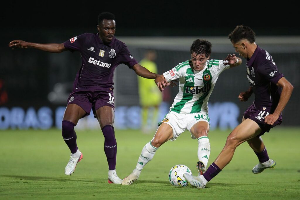 Nehuen Perez Bawa FC Porto Ungguli Rio Ave Lewat Skema Bola Mati