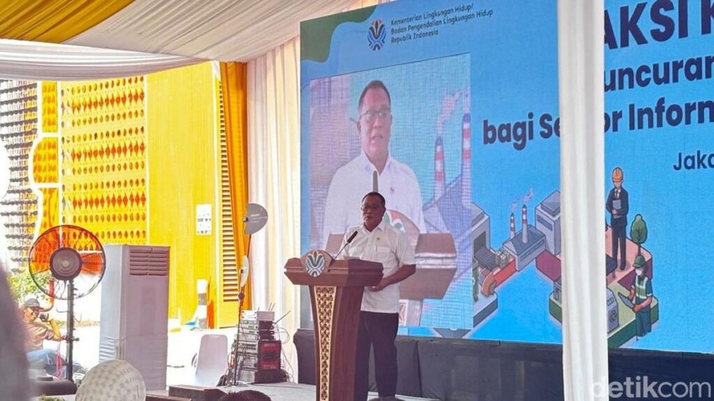 Kementerian LH Siapkan Aturan EPR Kelola Sampah Kemasan Mi Instan