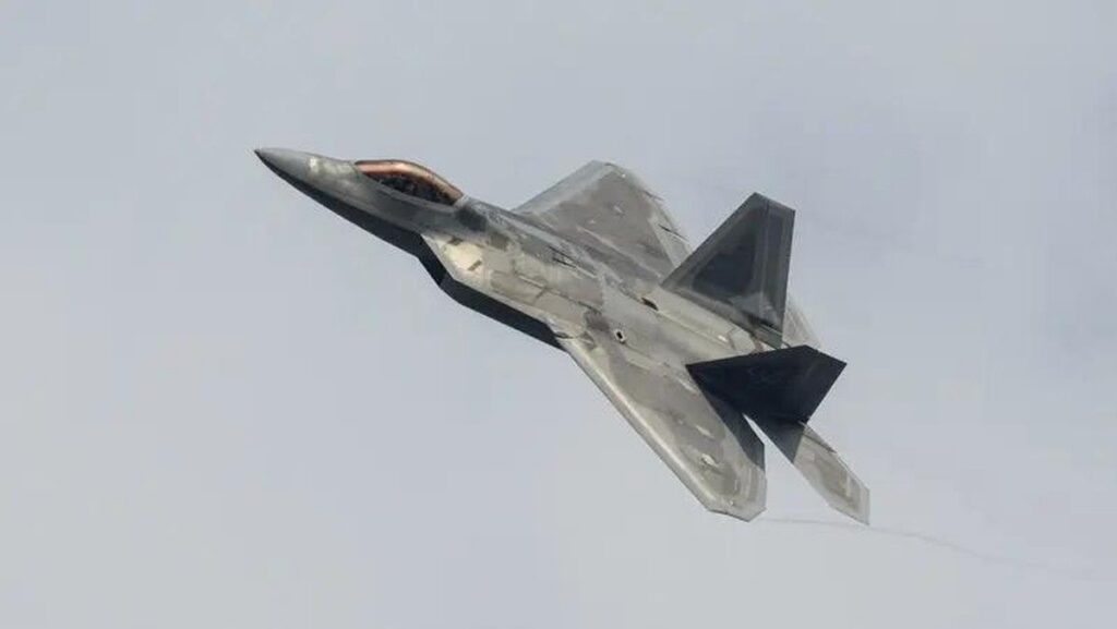 Qatar Bantah Tuduhan Menahan Tiga Pilot Jet Tempur Iran