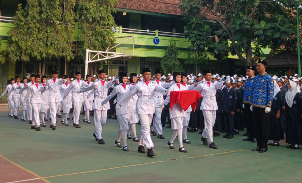 Sekolah Islam dan Negeri Gelar Upacara HUT ke-81 RI