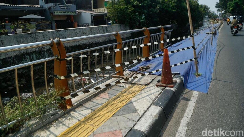 Pemkot Depok Sediakan Rp 1 Miliar Perbaiki Trotoar Ambles di Sawangan