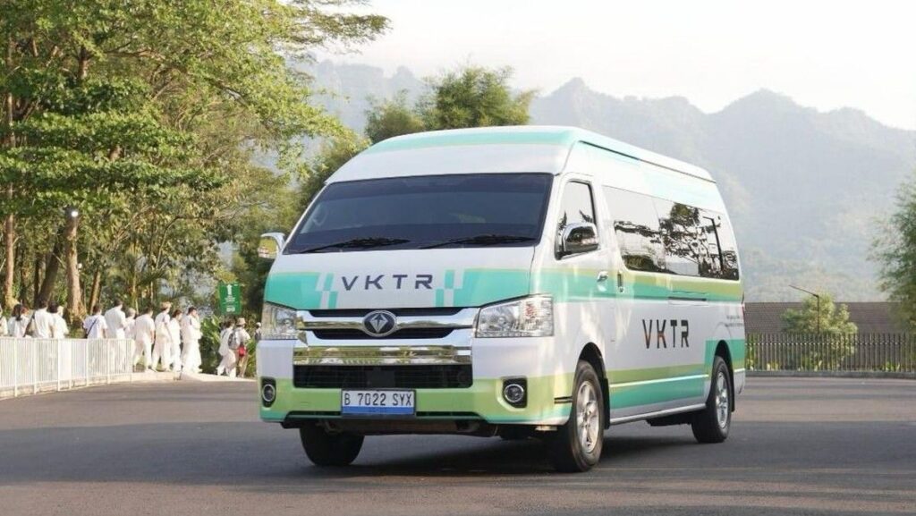VKTR Luncurkan Van Listrik Transporter LOKON di GIIAS 2026