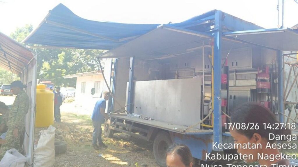 Kemensos Operasikan Dapur Umum Korban Gempa di Nagekeo NTT