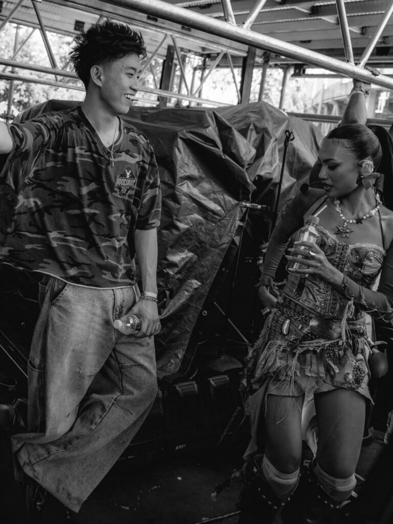 Rich Brian dan Esther No Na Tertangkap Rangkulan di HITC Los Angeles