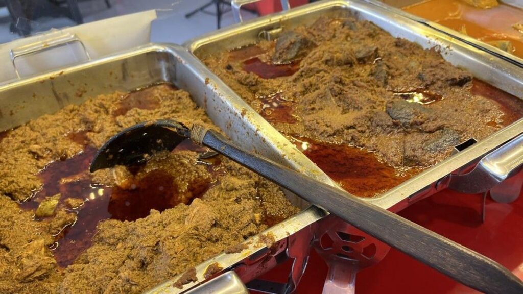 Masyarakat Minang Siapkan 5 Ton Rendang Korban Gempa NTT