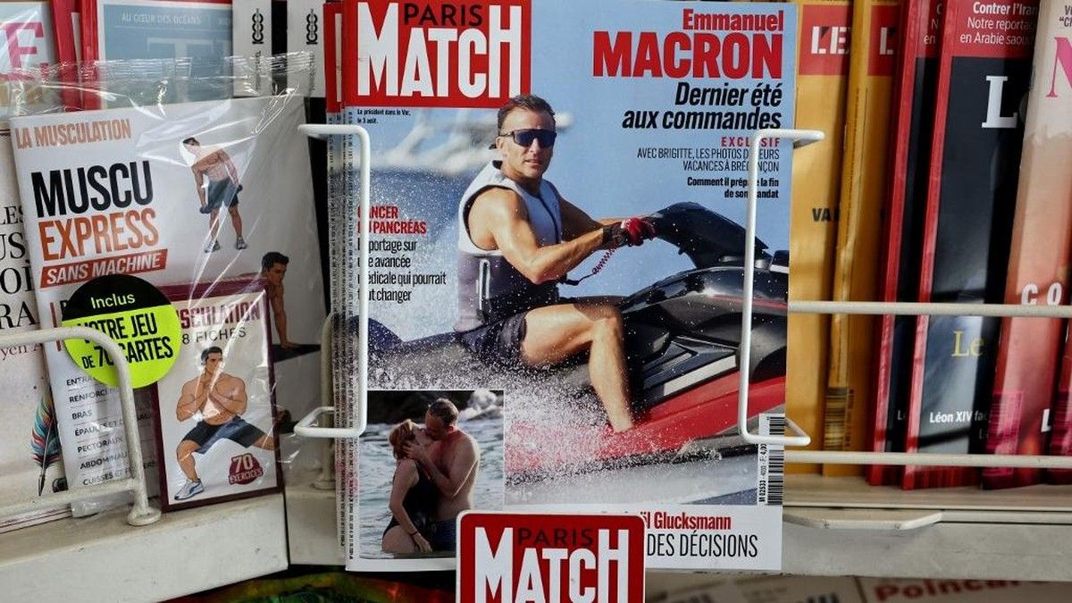Emmanuel Macron Menuai Kecaman Usai Foto Jet Ski Jadi Sampul Majalah