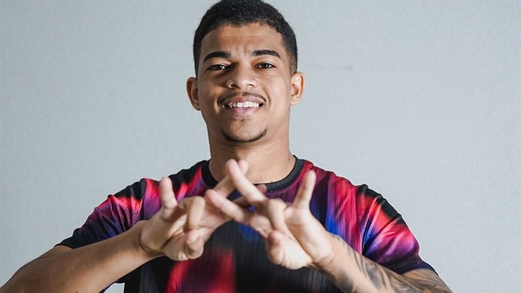 Dewa United Rekrut Penyerang Sayap Brasil Carlos Iury