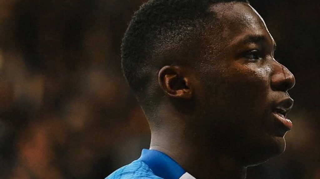 Moises Caicedo Desak Enzo Fernandez Bertahan di Chelsea