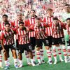 Pelatih AZ Cadangkan Tiga Pilar Penting Saat Hadapi PSV
