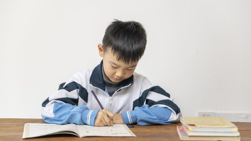 Contoh Soal Bahasa Inggris Kelas 2 SD Semester 2 dan Kunci Jawaban Lengkap