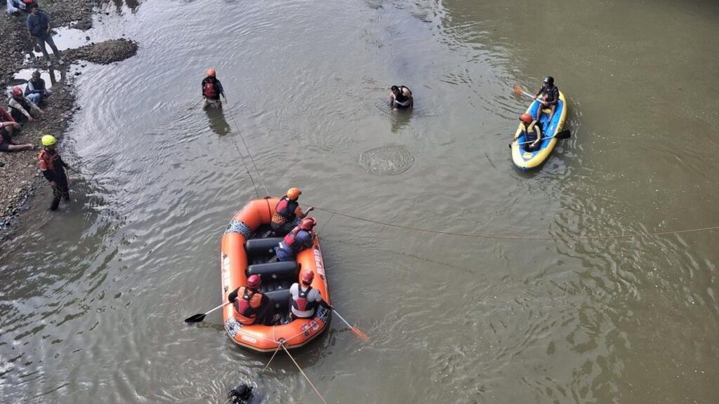 Tim SAR Cari ASN Pemkot Bogor yang Hilang di Sungai Cisadane