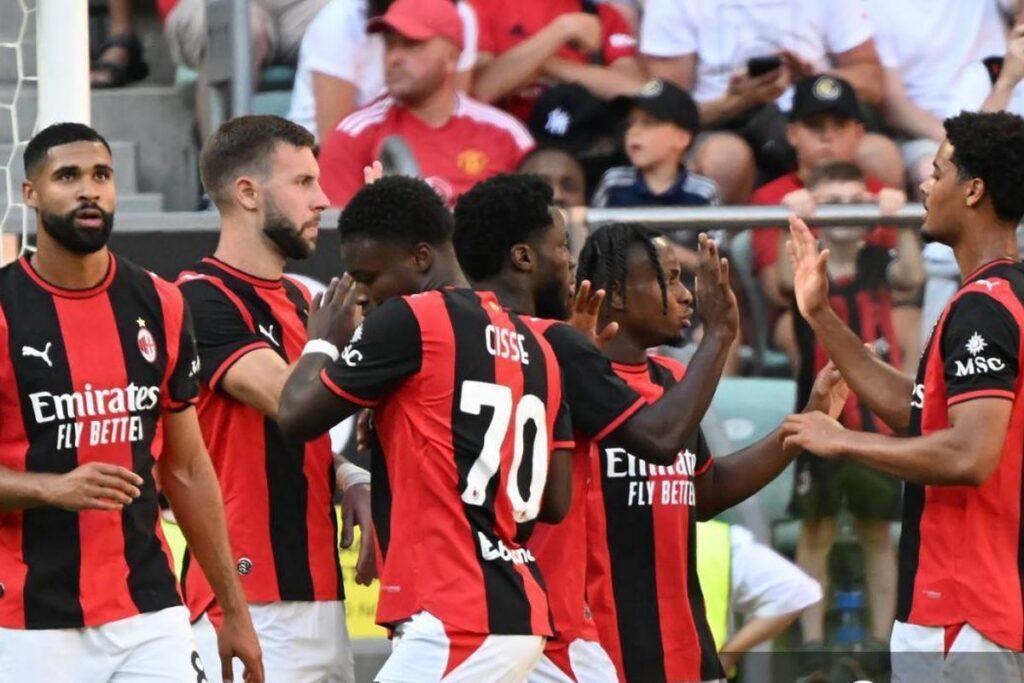 AC Milan Taklukkan Manchester United 4-2 dalam Laga Pramusim