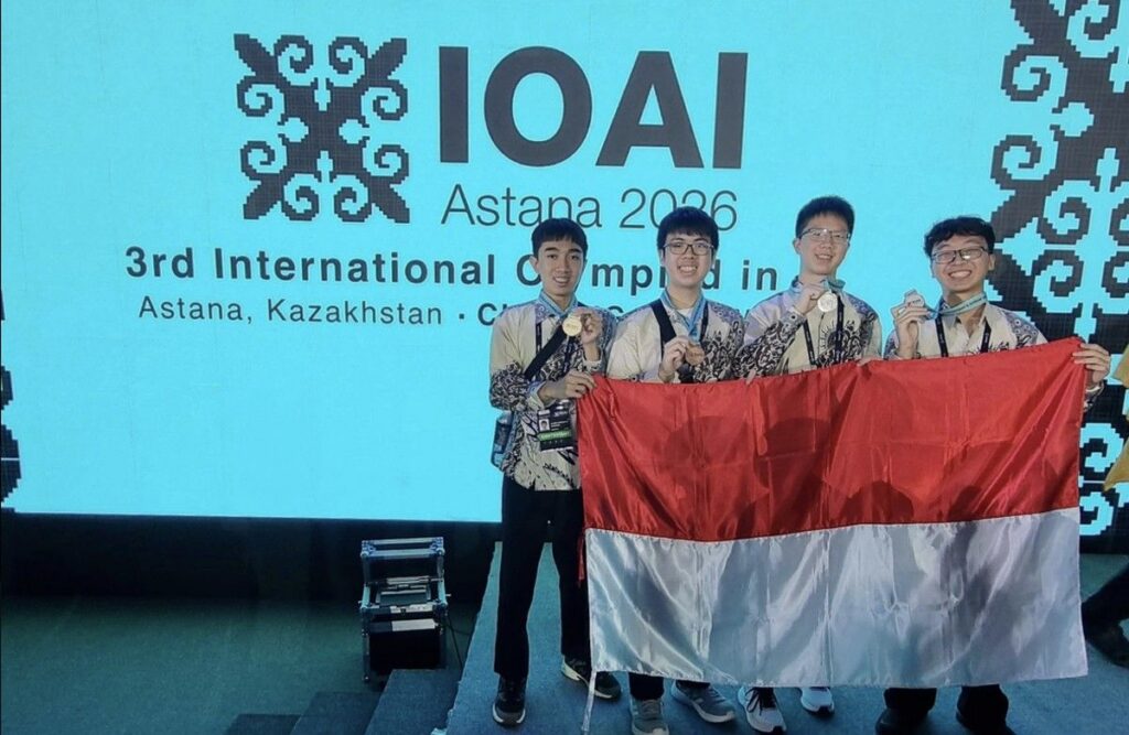 Tim Indonesia Raih Empat Medali dalam IOAI 2026 di Kazakhstan