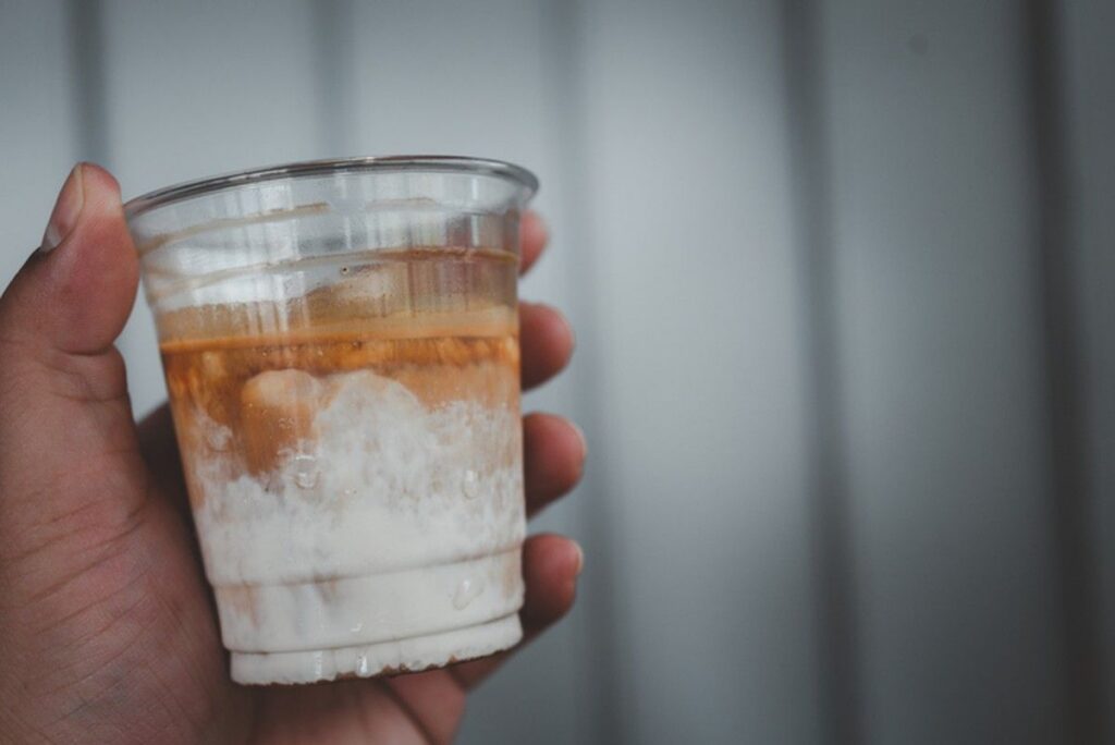 Beda Dirty Coffee dan Dirty Latte Beserta Asal Usulnya